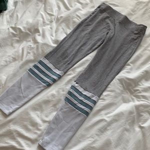 Bombshell sportswear Regular waist workout pants. Full length